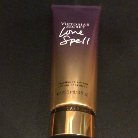 Victoria’s Secret Love Spell fragrance lotion 8 fl oz - Picture 2 of 6